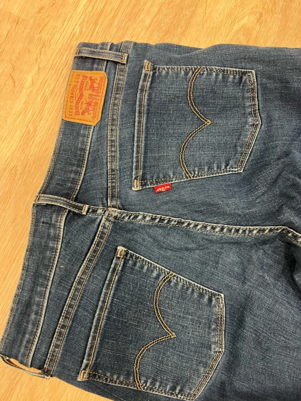 Levi's Distressed Indigo Skinny Jeans - Picture 5 of 5
